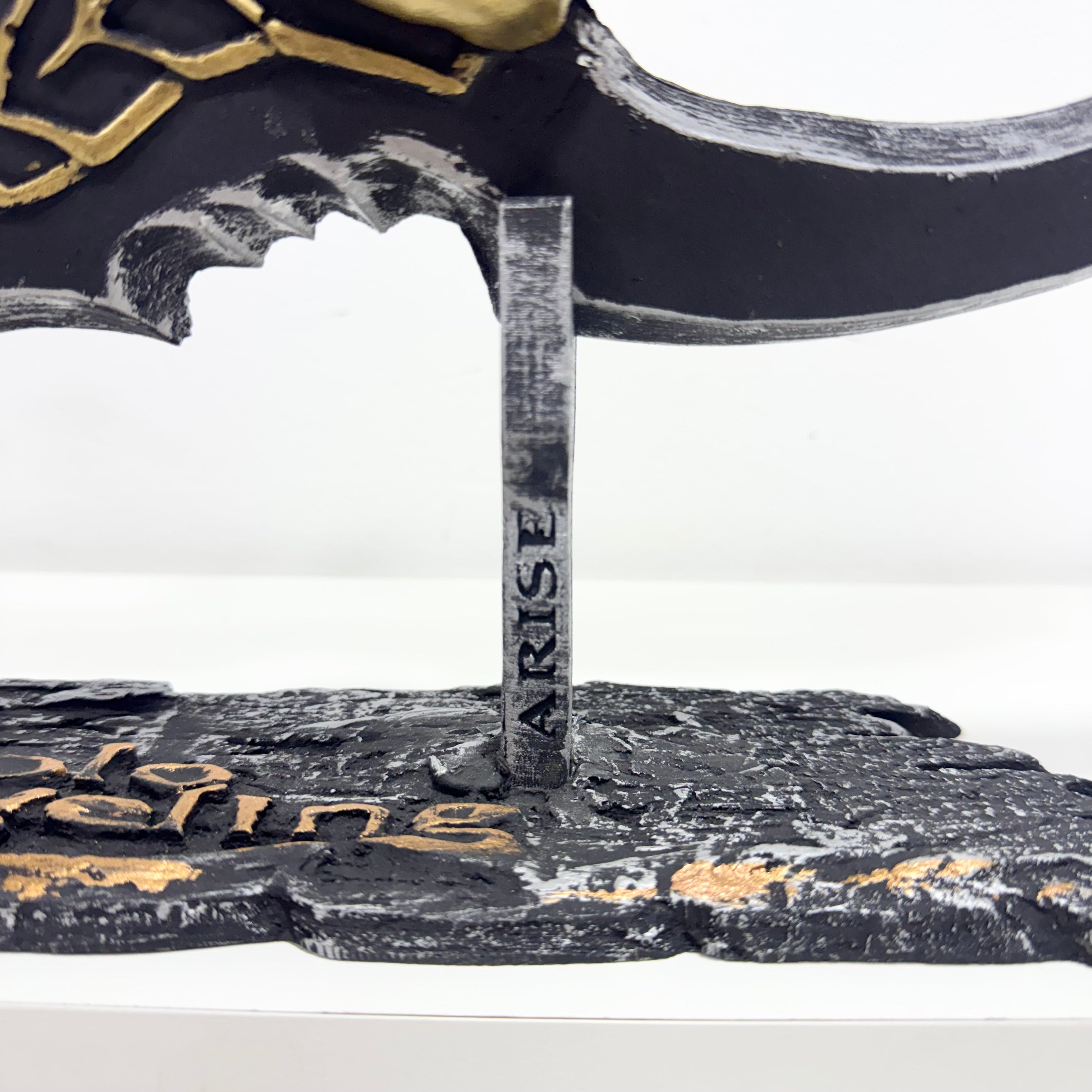 ADAGA PRESA VENENOSA KASAKA 53CM EM RESINA  - SOLO LEVELING