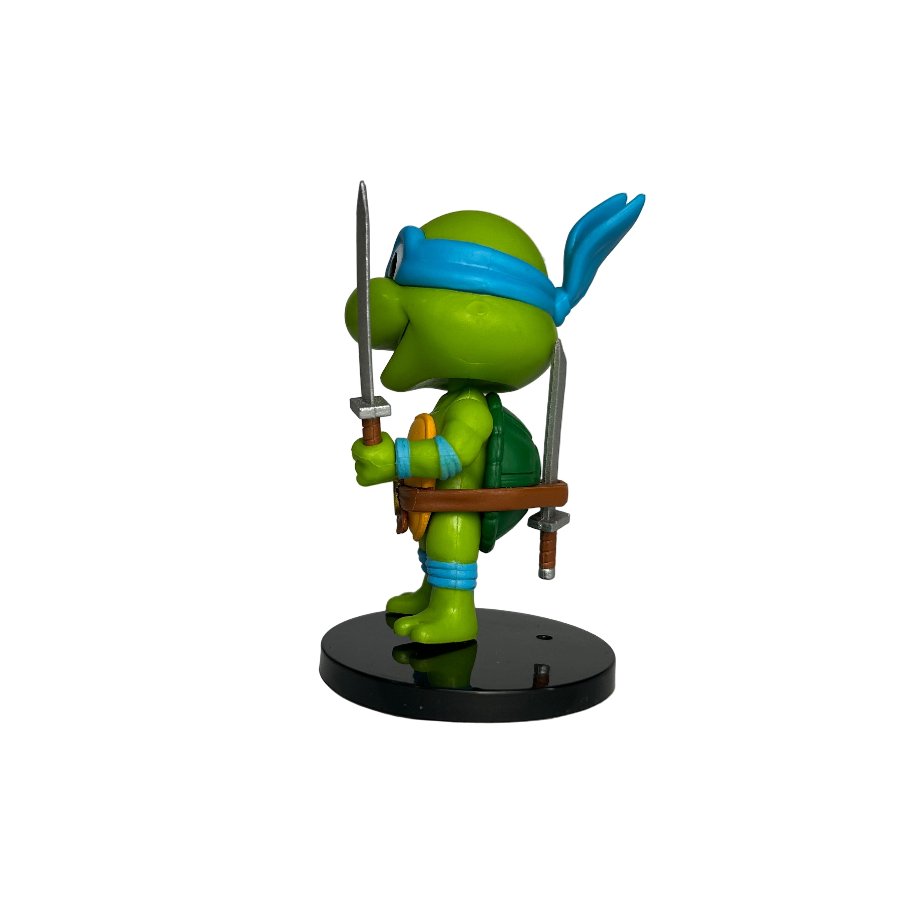 ACTION FIGURE LEONARDO SORRINDO 9CM - TARTARUGA NINJA
