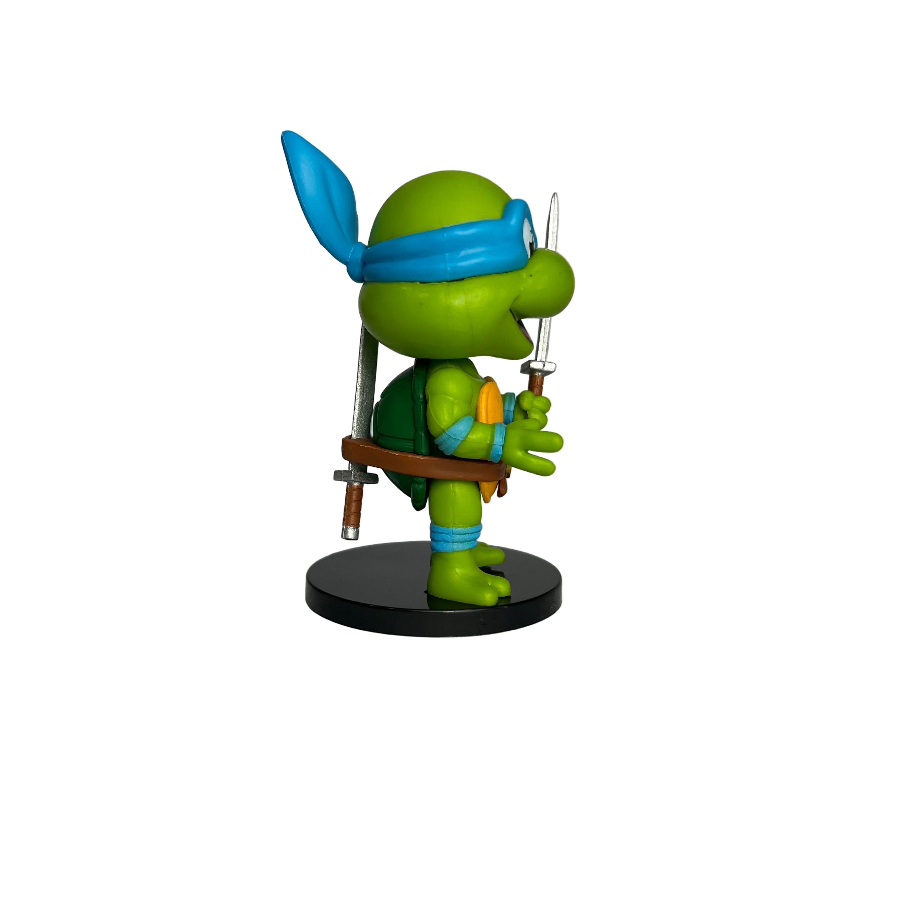 ACTION FIGURE LEONARDO SORRINDO 9CM - TARTARUGA NINJA