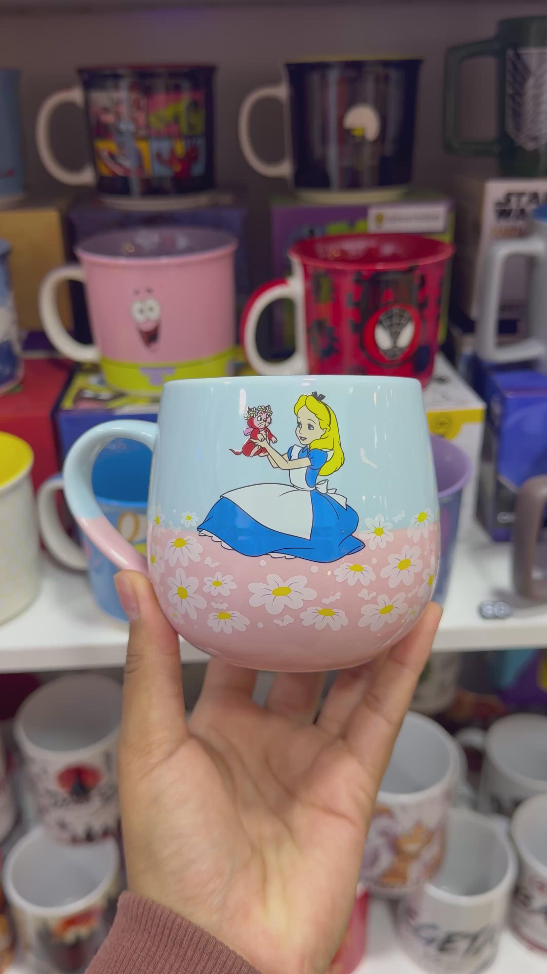 CANECA MAGGIE ALICE NO PAIS DAS MARAVILHAS 400ML - DISNEY