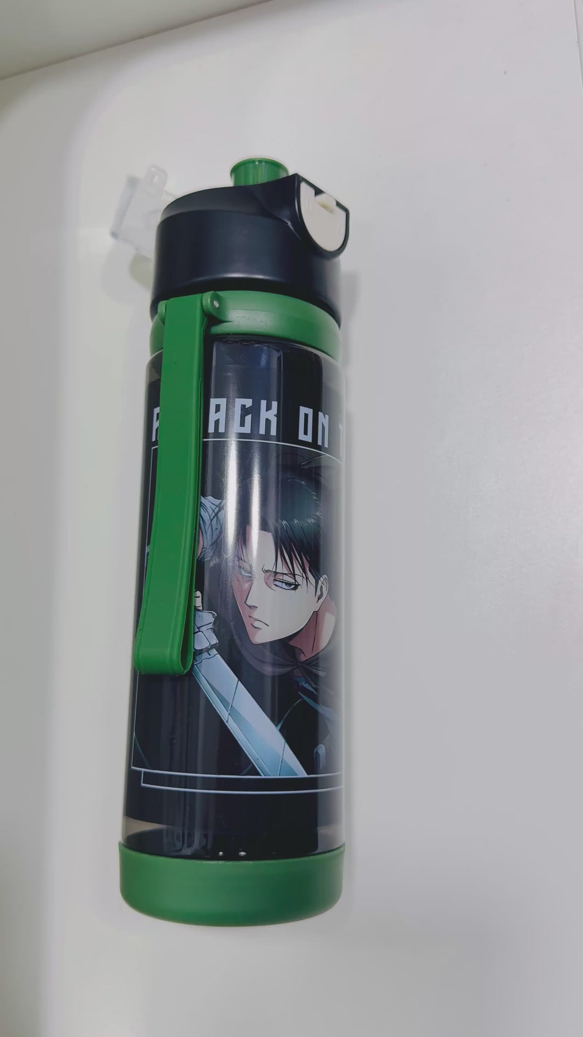 GARRAFA ATTACK ON TITAN